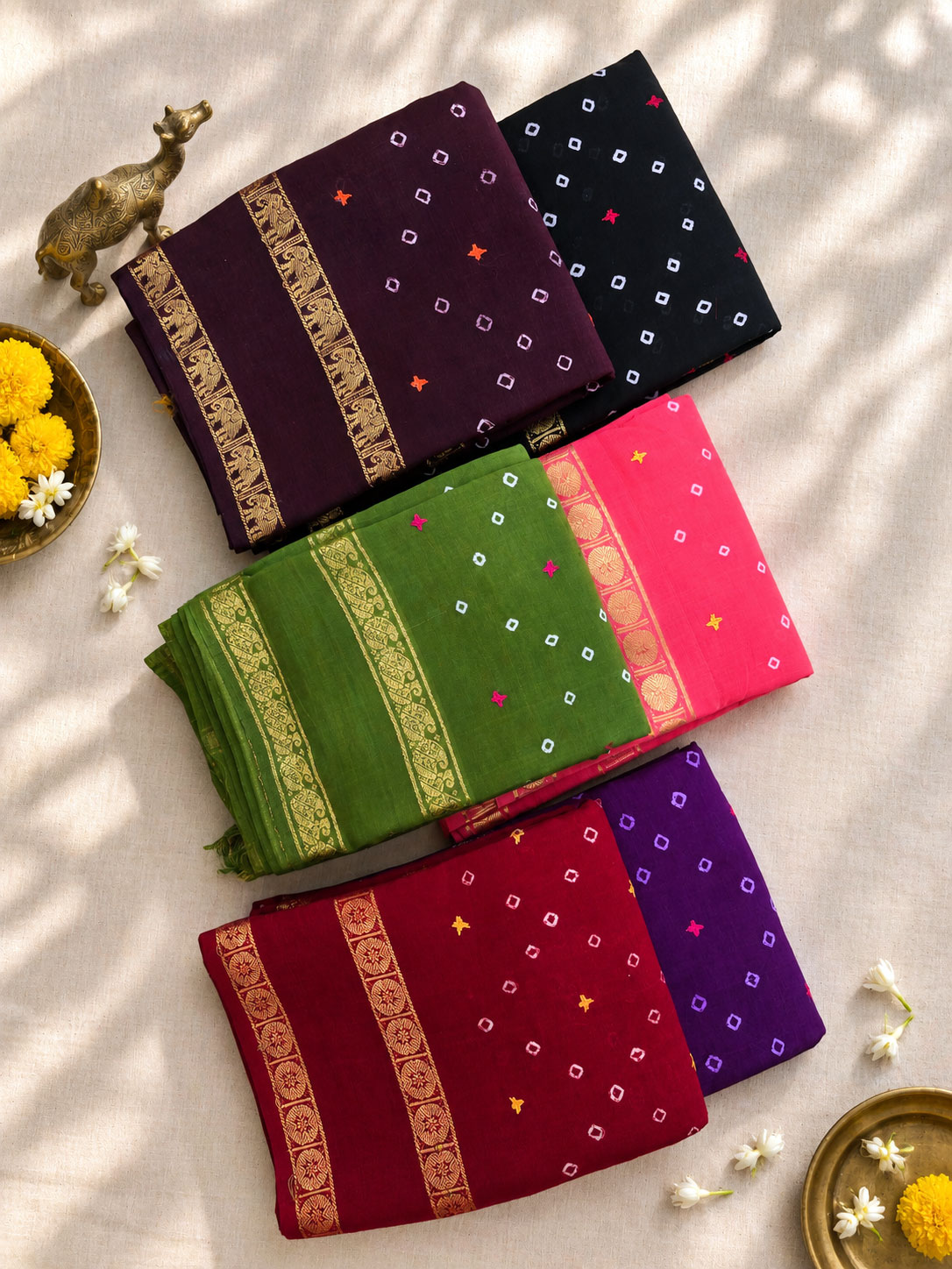 Kutch Sungudi Saree - Kutch Embroidery on Handloom Cotton Saree Kutch Sungudi